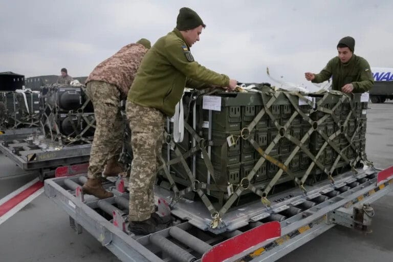 Trump yönetimi, Ukrayna’ya istihbarat paylaşımını ve askeri yardımları durdurdu