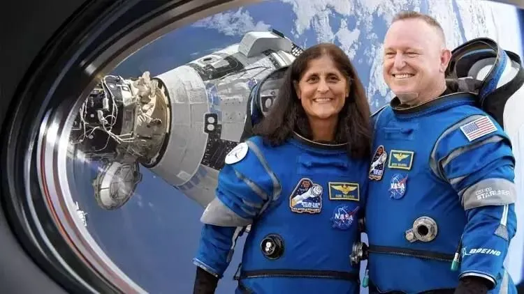 Uzayda mahsur kalan astronotlar ne zaman dönecek
