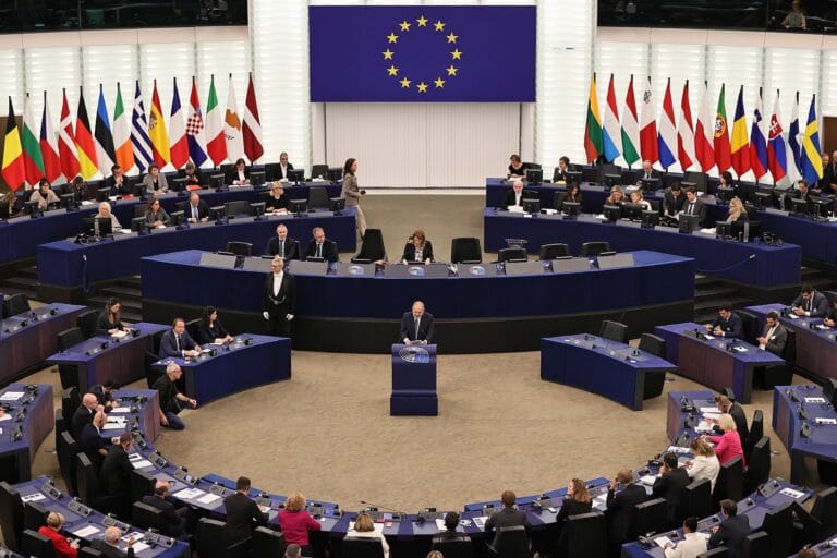 İmamoğlu’na Avrupa’dan Destek: “Demokrasiye Darbe”