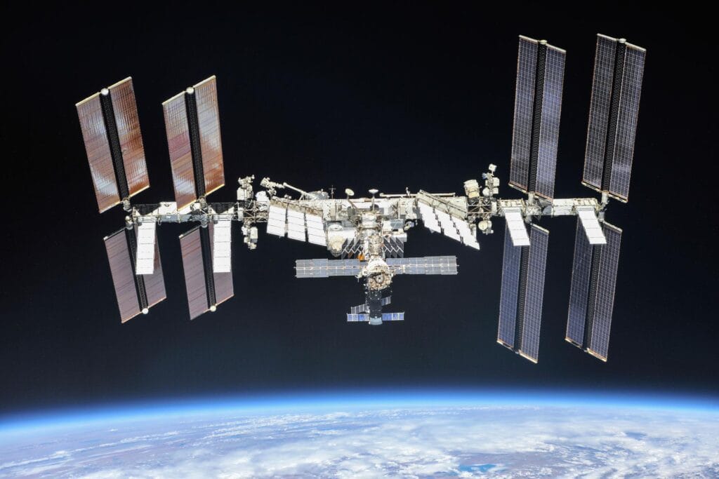 iss uzay istasyonu - e-basin iss uzay istasyonu | e-basin.com