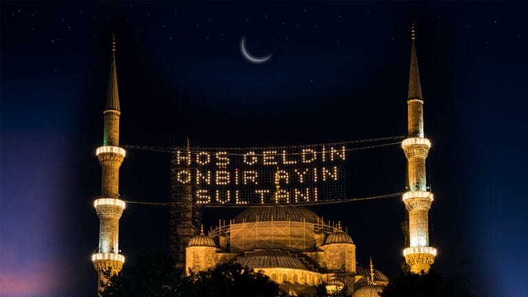 Ramazan Ayı Başlıyor: Sahura Kalkılacak, İlk İftar Yapılacak