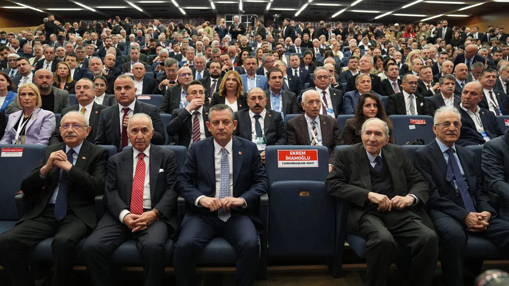 ozgur ozel chp 21 olaganustu kurultayi yeniden genel baskan secildi 2 - e-basin ozgur ozel chp 21 olaganustu kurultayi yeniden genel baskan secildi 2 | e-basin.com