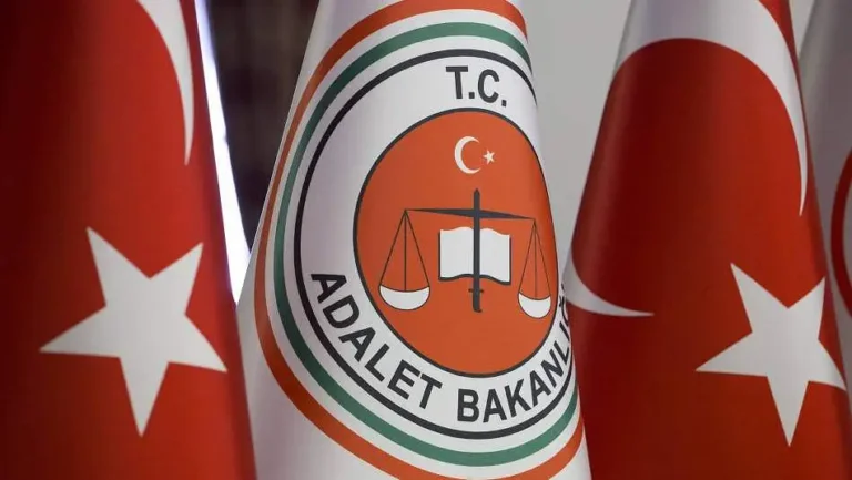 adalet bakanligi Adalet Bakanlığı’nda çok sayıda daire başkanı ve genel müdür görevden alındı