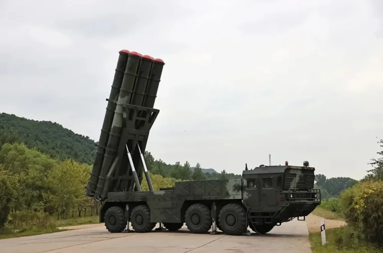 kuzey kore roket Kuzey Kore'den 'yüzde 100 isabetli' füze tatbikatı