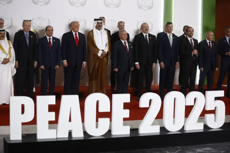 Trump, bölge ülke liderlerine’ İran ile anlaşırsam siz de İsrail ile barışın’ demiş