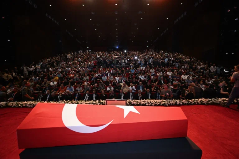kadir1 Kadir İnanır son yolculuğuna uğurlandı