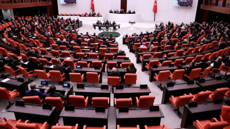 tbmm genel kurulu salonu TBMM'de hızlı gündem