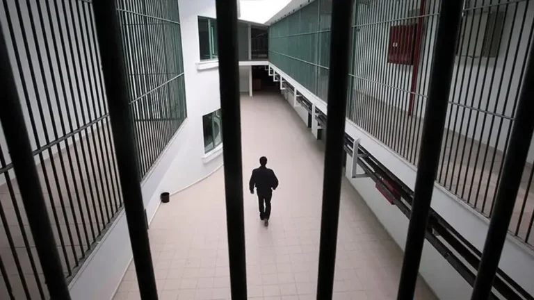 cezaevi İnfaz sistemine yeni düzenleme geliyor: İlk kez suç işleyenlere erken tahliye yolu açılacak mı?