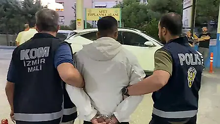 forza yali operasyonu12 İzmir'de taraftar grupları içindeki yapılanmalara yönelik operasyonda 51 şüpheli tutuklandı