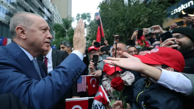 1950418 cumhurbaskani erdogan new york ta turkevi nde yogun ilgi ile karsilandi Erdoğan'ın New York programı belli oldu: 5 liderle ikili görüşme