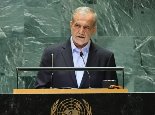 Iran lideri Pezeskiyan New York ta e1790175712172 Pezeşkiyan BM kürsüsünde sert konuştu: “Bize terörist diyorlar”