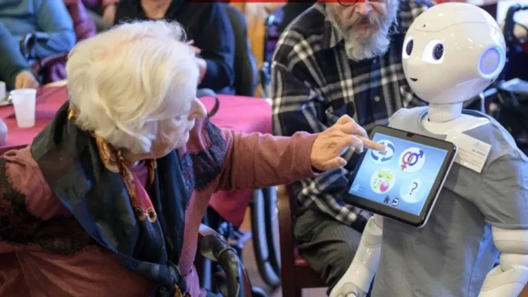 Yapay zeka ve robotlar Alzheimer hastalarinin yeni yoldasi oluyor Yapay zekâ ve robotlar Alzheimer hastalarının yeni yoldaşı oluyor
