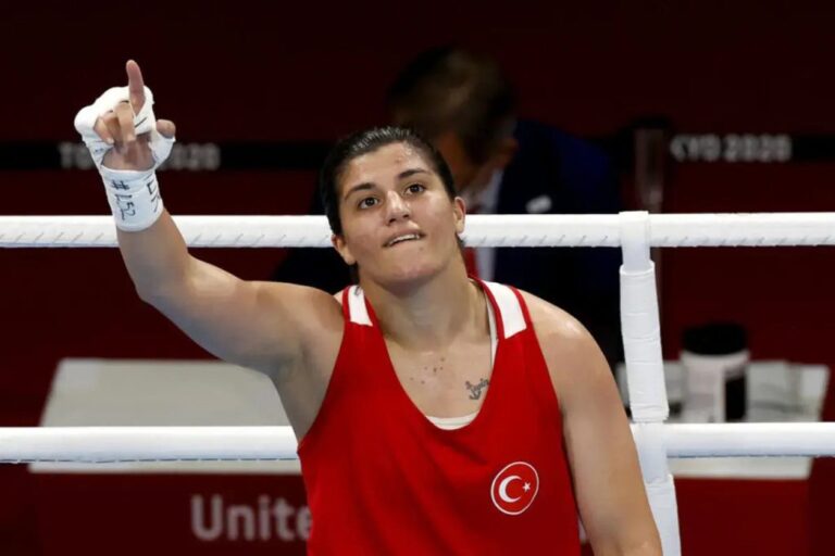busenaz surmeneli avrupa sampiyonu oldu 1 Busenaz Sürmeneli Avrupa şampiyonu! Finalde İngiliz rakibini mağlup etti