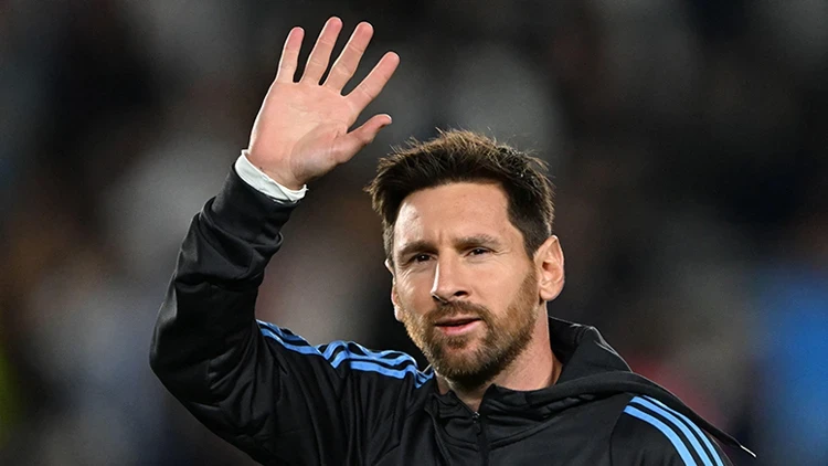 messi veda edecek Messi sahalara veda ediyor