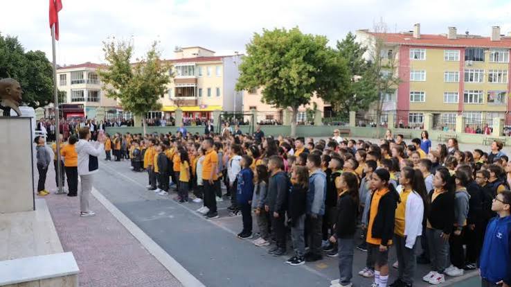 okul3 Ara tatiller kalkıyor mu? Bakan Tekin'den eğitim gündemini değiştirecek açıklamalar