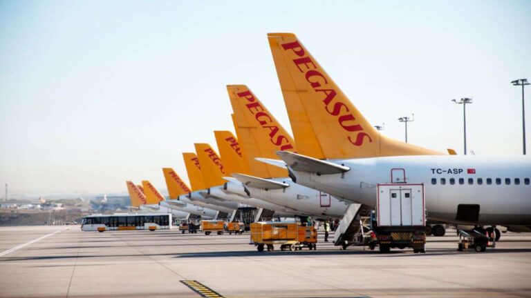 peasus filo Pegasus, Çek hava yolu Smartwings’i satın alıyor