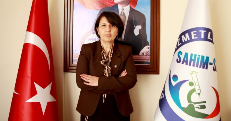 SAHIM SEN Genel Baskani Ozlem Akarken 2027 Bütçesi sağlık ve sosyal hizmet çalışanlarının ekonomik haklarını gündeme taşıdı: Bütçe payı 1.2 trilyon liradan fazla
