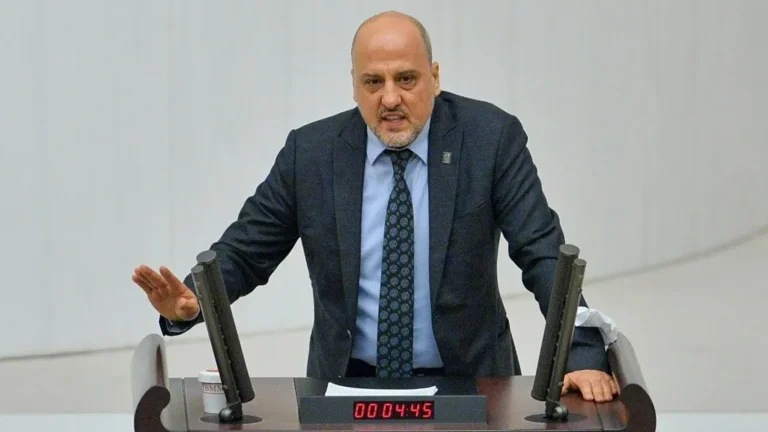 ahmet sik2 Ahmet Şık'tan yeni vurgun ifşası: AKP içinden kulisler aktardı