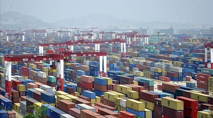 dunya ticaret orgutu tahminini ikiye katladi DTÖ küresel ticaret tahminini ikiye katladı: Yapay zeka büyümenin lokomotifi oldu