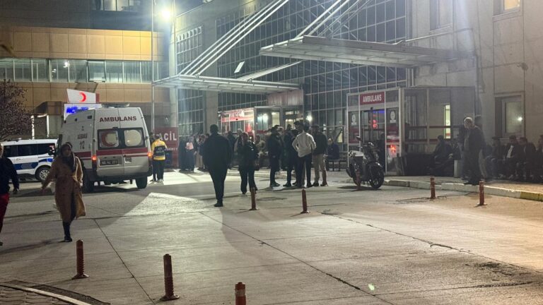tokatta valilikten kritik uyari zehirlenme suphesiyle basvuran sayisi 3 bin i buldu2 Tokat’ta hastanelere başvuranların sayısı 2 bin 914’e yükseldi: Şebeke suyu için kritik uyarı