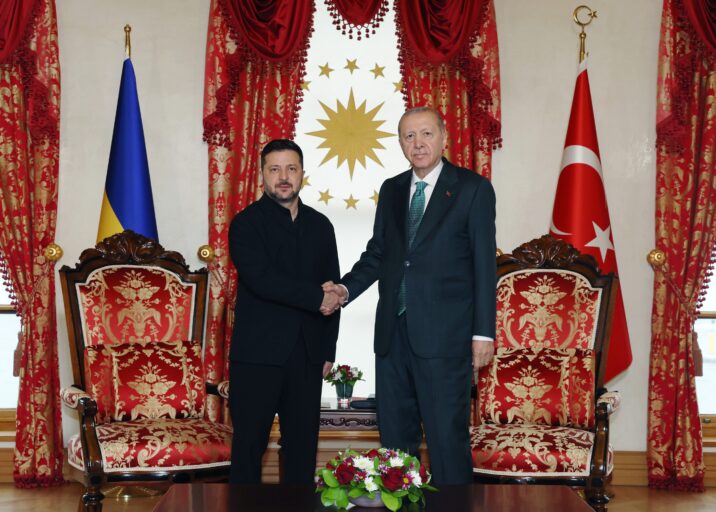 zelenskiy ile zirve sonrasi tayyip erdogan dan mesaj Erdoğan ve Zelenski'den Karadeniz mesajı: Sivil gemilere saldırılara ortak tepki!